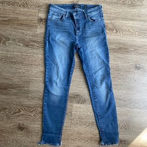 Lucky Brand Skinny Jeans - Stretchy - Size 6 | 28
